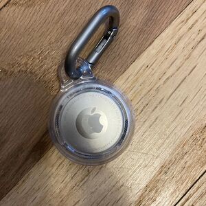 Apple AirTag with Metallic Silver Holder